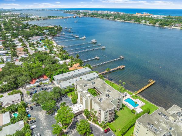 Hidden Banyan, 1202 S Lake Dr #501, Lantana, Florida 33462, image 2