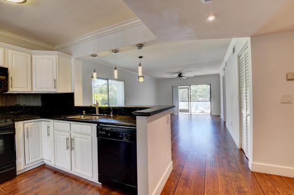 San Remo Golf & Tennis Club, 5200 E Club Cir #101, Boca Raton, Florida 33487, image 3