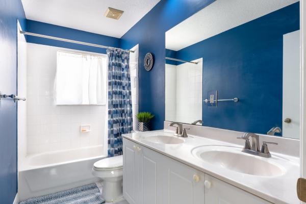 Tahoe At Lakes Of Laguna, 4155 Meade Way, West Palm Beach, Florida 33409, image 1