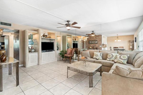 Guildford At Century Village, 2047 Guildford C, Boca Raton, Florida 33434, image 2