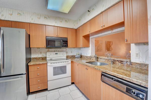 Huntington Lakes 3, 14476 Amberly Ln #506, Delray Beach, Florida 33446, image 3
