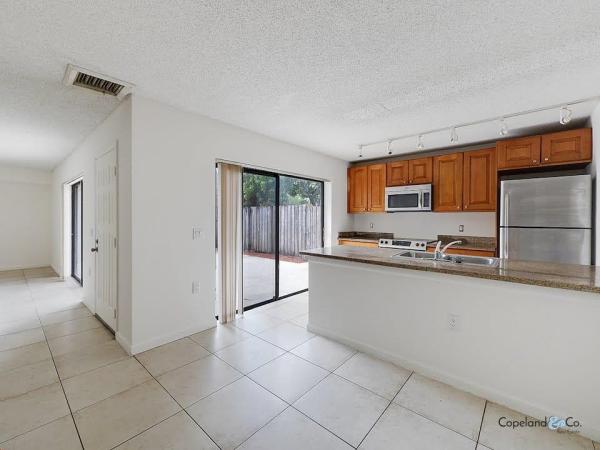 Waterside Luxury Townhomes, 804 Blue Ridge Cir, West Palm Beach, Florida 33409, image 1