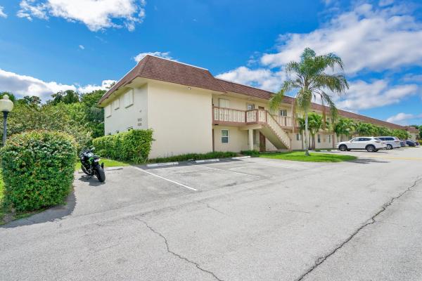 Sandalfoot Squire, 9200 SW 3rd St #112, Boca Raton, Florida 33428, image 1