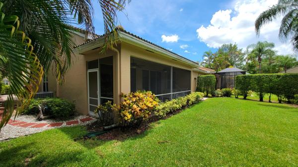 Cambridge At Wycliffe, 4693 Carlton Golf Dr, Lake Worth, Florida 33449, image 2