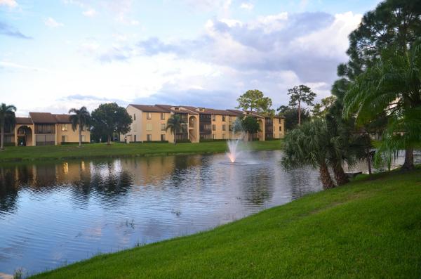 Pine Ridge North 2, 627 Sea Pine Way #C2, Greenacres, Florida 33415, image 3