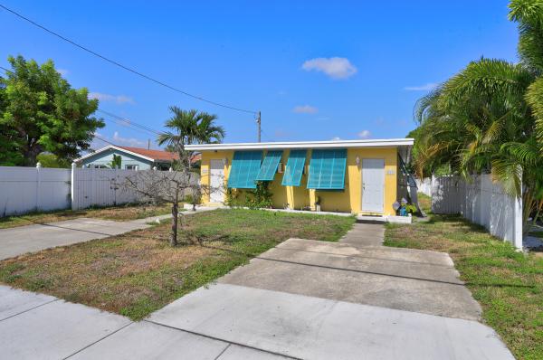 Linns, 218 SE 4th Ave, Delray Beach, Florida 33483, image 1