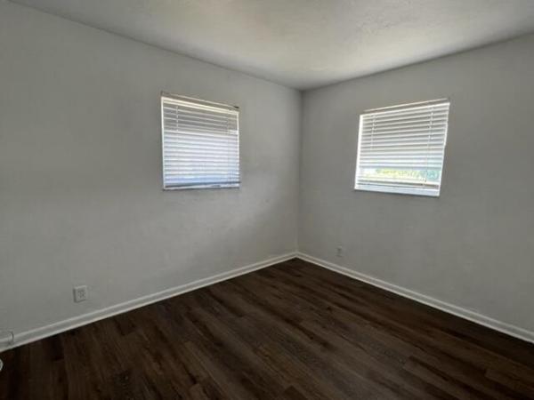 Park Manor, 541 W Blue Heron Blvd, Riviera Beach, Florida 33404, image 3