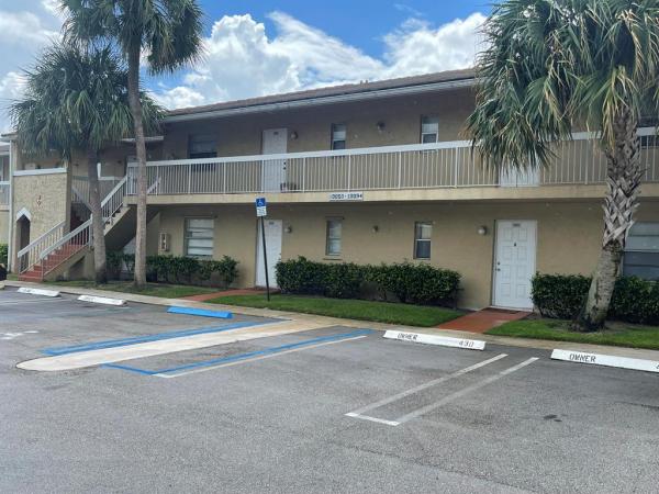 Lakewood Village Of Coral Springs, 10062 Twin Lakes Dr #5-H, Coral Springs, Florida 33071, image 1