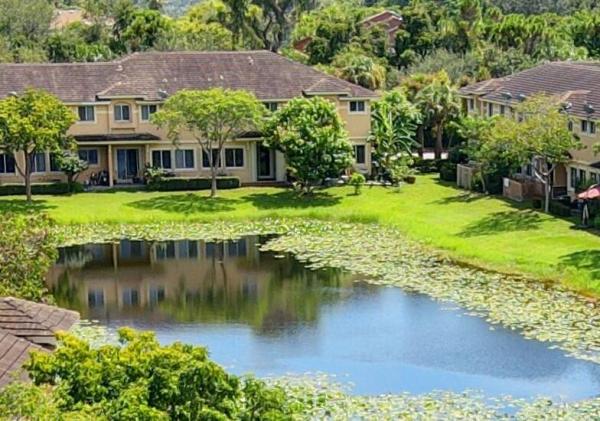 Coventry Townhomes, 4394 Cotswold Hills Dr, Lake Worth, Florida 33461, image 1