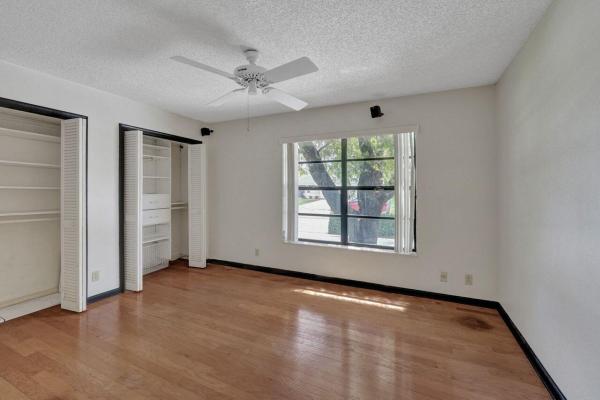 Pinewood Manor Of Wellington, 13916 Ishnala Cir, Wellington, Florida 33414, image 2