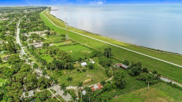 Pahokee No HOA, 2015 E Main St, Pahokee, Florida 33476, image 1