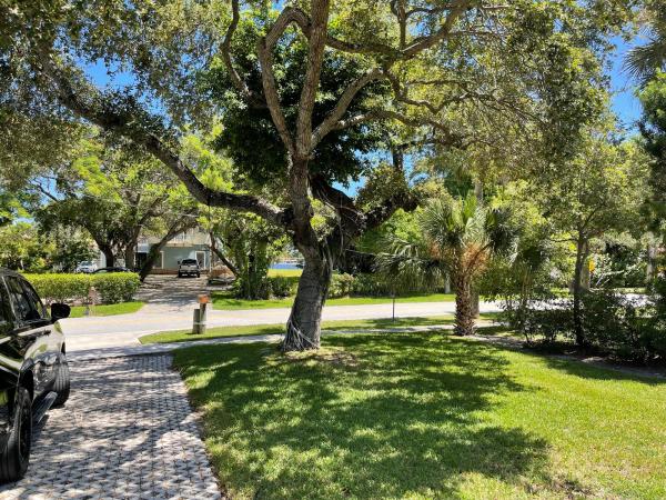 Lakeside Point, 615 S Lake Dr, Lantana, Florida 33462, image 2
