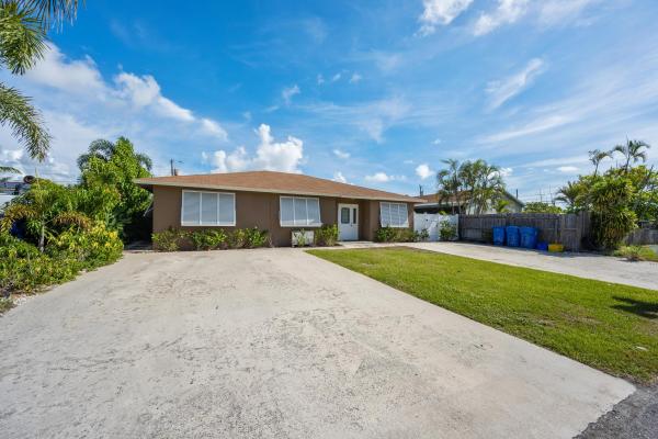 Laurel, 1603 Holly St, Lantana, Florida 33462, image 1