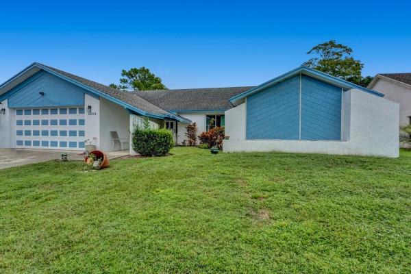 Lakes Of Lantana, 5206 Chelan Cv, Lake Worth, Florida 33467, image 1