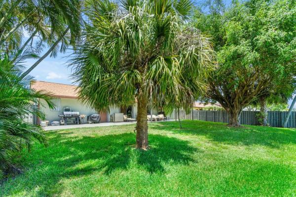 Shoreline At Dos Lagos, 37 Vista Del Rio, Boynton Beach, Florida 33426, image 1