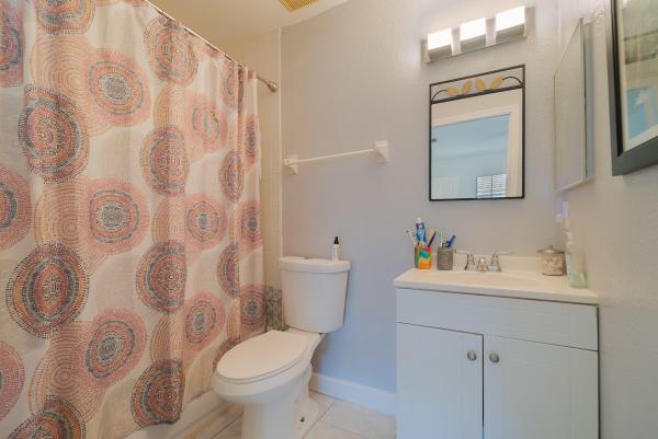 Lantana Residential, 110 S Arnold Ave, Lantana, Florida 33462, image 1