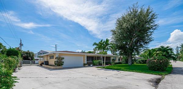 Bryn Mawr, 5200 Jeffery Ave, Mangonia Park, Florida 33407, image 1