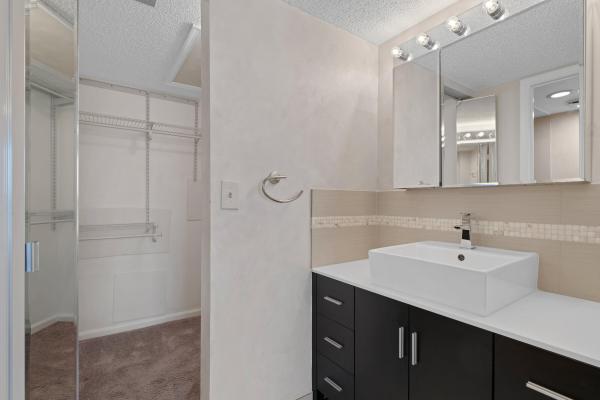 Lake Windwood, 2650 Greenwood Ter #2170, Boca Raton, Florida 33431, image 2