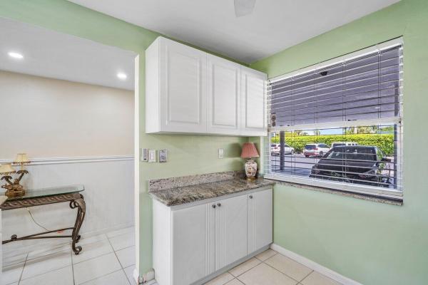 Tropic Bay, 900 Dogwood Dr #135, Delray Beach, Florida 33483, image 2