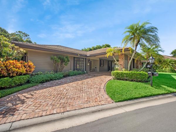 Cypress Key Villas, 632 Cypress Key Dr, Atlantis, Florida 33462, image 1