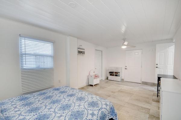 Englewood Manor, 3002 Giuliano Ave, Lake Worth, Florida 33461, image 3