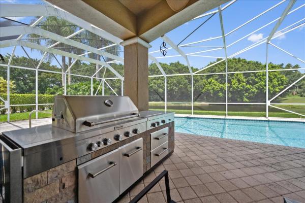 Kensington At Wycliffe, 4441 Kensington Park Way, Lake Worth, Florida 33449, image 3