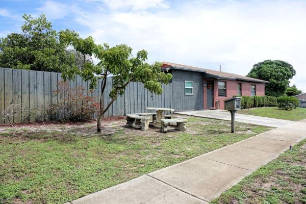 Inlet City, 800 W 6th St, Riviera Beach, Florida 33404, image 1