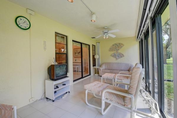 Palm Chase Lakes, 5810 Story Book Ln #B, Boynton Beach, Florida 33437, image 2