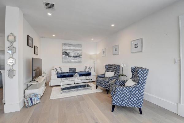 Virginia Kaye, 1187 Hillsboro Mile #3W, Hillsboro Beach, Florida 33062, image 3