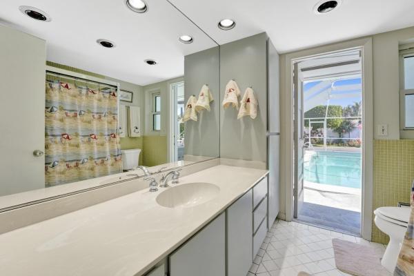 Palm Beach Isles, 1081 Bimini Ln, Riviera Beach, Florida 33404, image 1