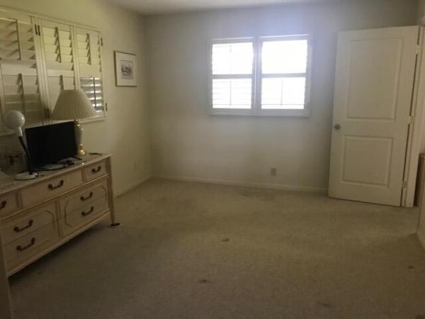 Yacht Harbor Manor, 1261 Singer Dr, Riviera Beach, Florida 33404, image 1