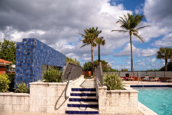 Hollywood Beach Resort, 101 N Ocean Dr #423, Hollywood, Florida 33019, image 1