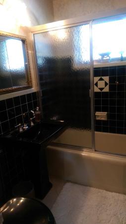 Gardner Villas, 1423 Garfield St, Hollywood, Florida 33020, image 2