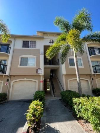 Grand View At Crestwood, 1400 Crestwood Ct S #1404, Royal Palm Beach, Florida 33411, image 1