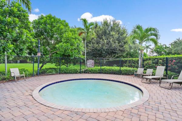 Oakmont Estates, 10620 Ivanhoe Ln, Wellington, Florida 33414, image 1