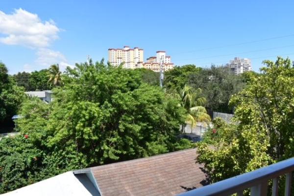 Le Terrace, 7516 NE 1st Ave #302, Miami, Florida 33138, image 3