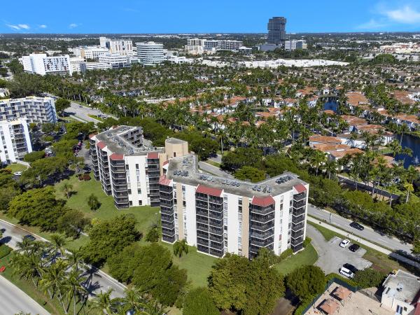 Bravura, 3101 N Country Club Dr #205, Aventura, Florida 33180, image 3
