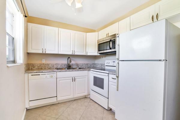 Kent At Century Village, 80 Kent E, West Palm Beach, Florida 33417, image 2