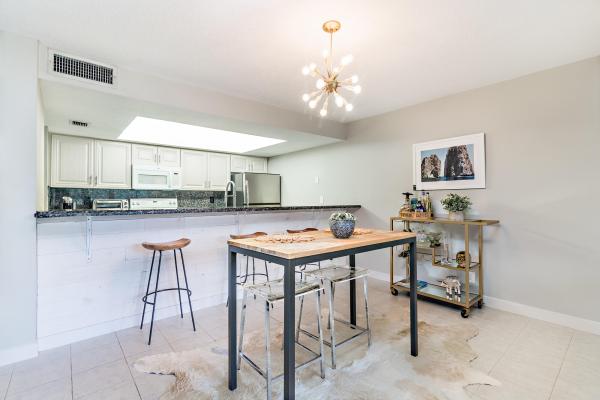 Patio Homes, 146 Old Meadow Way, Palm Beach Gardens, Florida 33418, image 2
