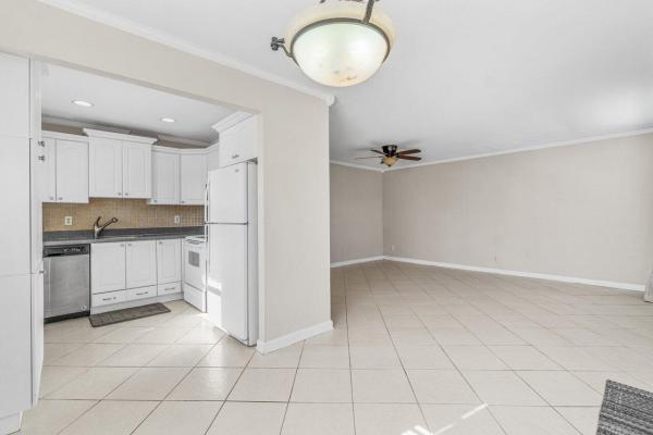 Valencia At Kings Point, 117 Valencia E, Delray Beach, Florida 33446, image 2
