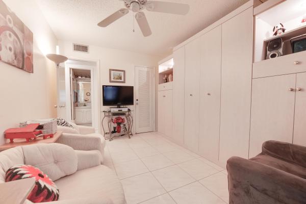 Dorchester At Century Village, 156 Dorchester G, West Palm Beach, Florida 33417, image 2