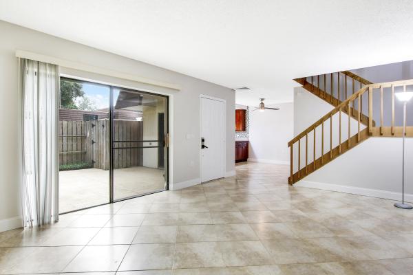Garden Lakes, 812 8th Ln, Palm Beach Gardens, Florida 33418, image 1
