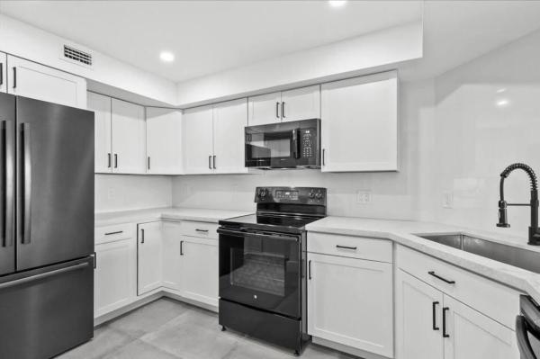 Jefferson Tower, 2425 Presidential Way #1101, West Palm Beach, Florida 33401, image 2