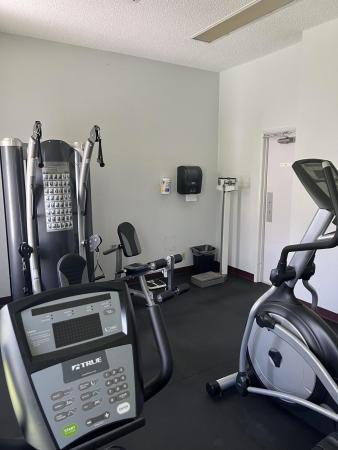 Village Green 1, 555 Purdy Ln #107, Palm Springs, Florida 33461, image 2