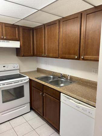 Village Green 1, 555 Purdy Ln #107, Palm Springs, Florida 33461, image 1