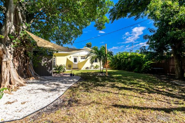 Lantana Residential, 306 W Palm St, Lantana, Florida 33462, image 2