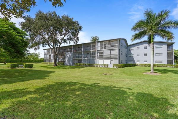 Suffolk At Century Village, 260 Suffolk G, Boca Raton, Florida 33434, image 1