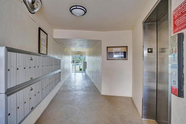River House Towers, 390 N Federal Hwy #202, Deerfield Beach, Florida 33441, image 2
