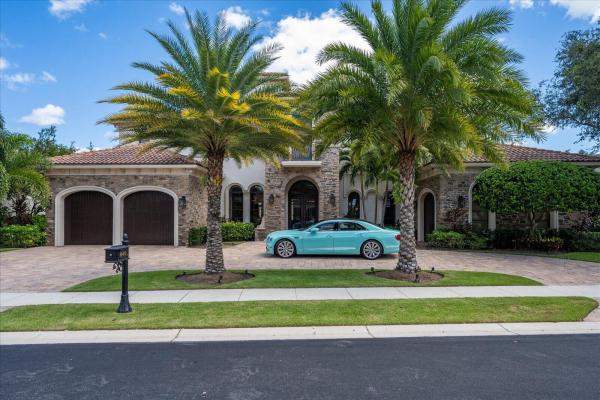 L'Hermitage At Frenchman's Reserve, 649 Hermitage Cir, Palm Beach Gardens, Florida 33410, image 2