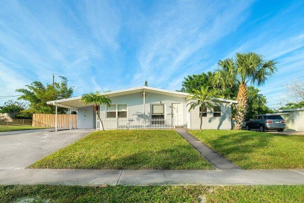 Lantana Heights, 917 W Drew St, Lantana, Florida 33462, image 2